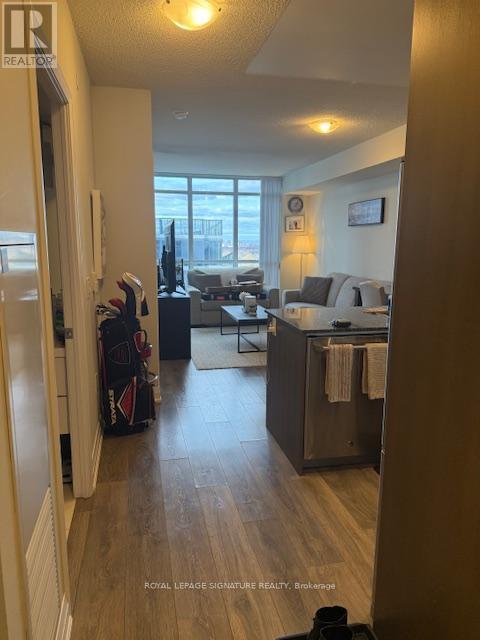 Photo du bâtiment - 9 Valhalla Inn Rd