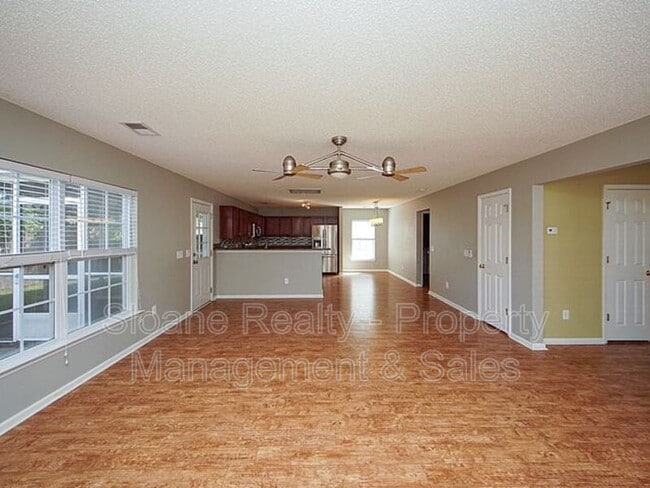 Building Photo - 1118 Deerberry Rd