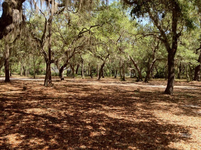 Foto del edificio - 8310 Happy Trail