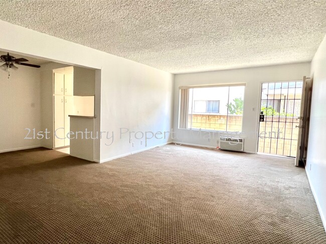 Foto del edificio - 8622 5th St
