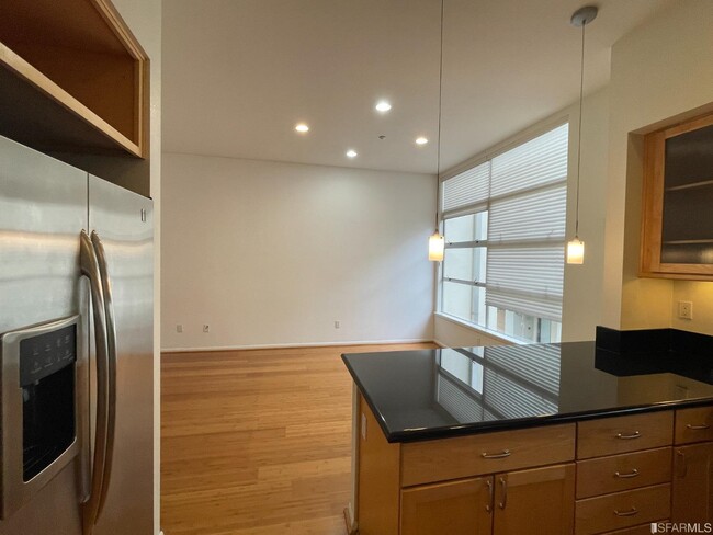 Building Photo - 26 Loop 22