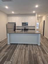 Building Photo - 120 Fosters Gln Pl