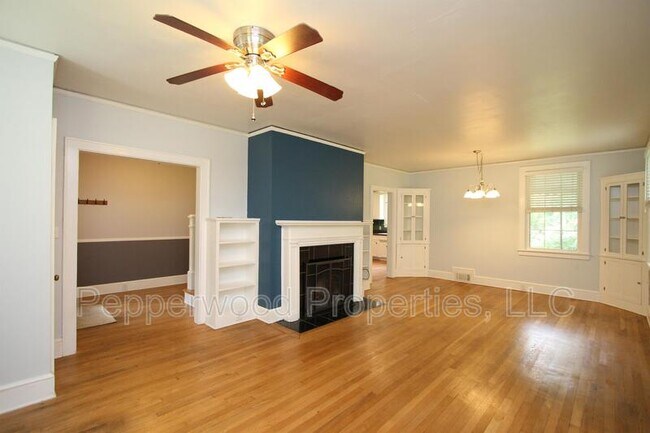 Foto del edificio - 386 Forest Ave