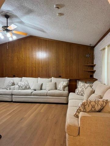 Building Photo - 2309 Richwood Dr