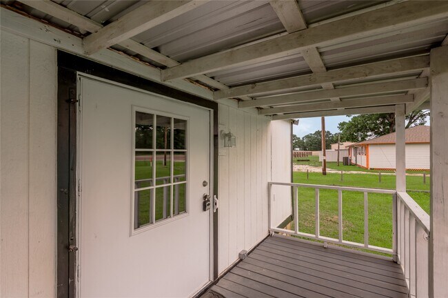 Foto del edificio - 128 Johnnie St