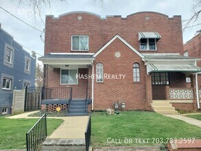 Building Photo - 30 53rd St SE