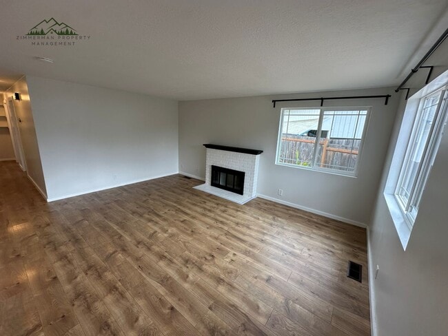 Foto del edificio - Fully Updated 3 Bedroom 1 Bathroom