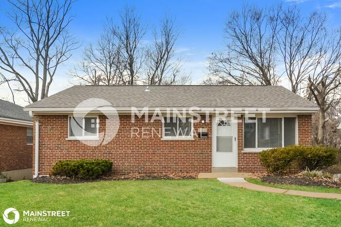 Primary Photo - 3509 Saint Henry Ln, St. Louis, MO 63121