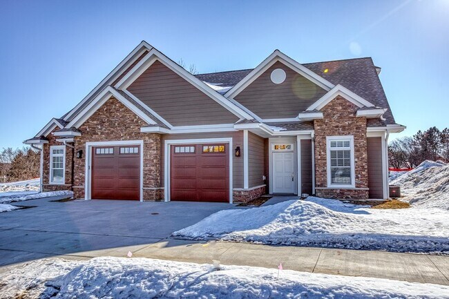 Foto del edificio - 608 Aldrich Ave