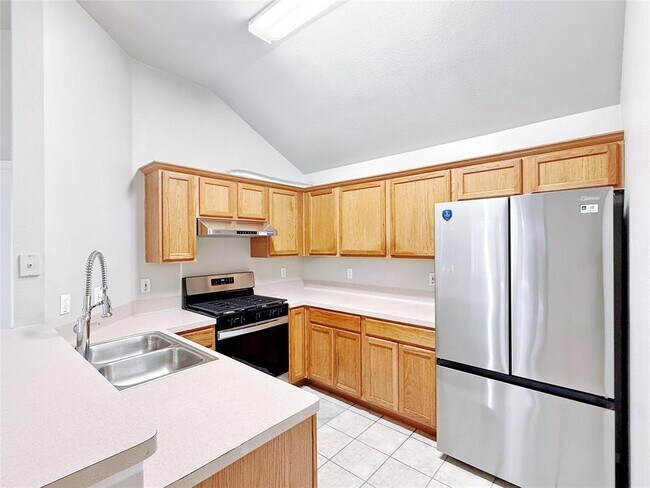 Foto del edificio - 1581 Parkfield Cir