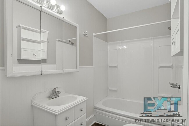 Foto del edificio - 2 Bedroom & 1 Bathroom Home