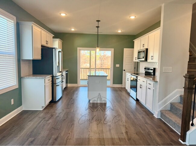 Foto del edificio - 63 Barhams Mill Pond Wy