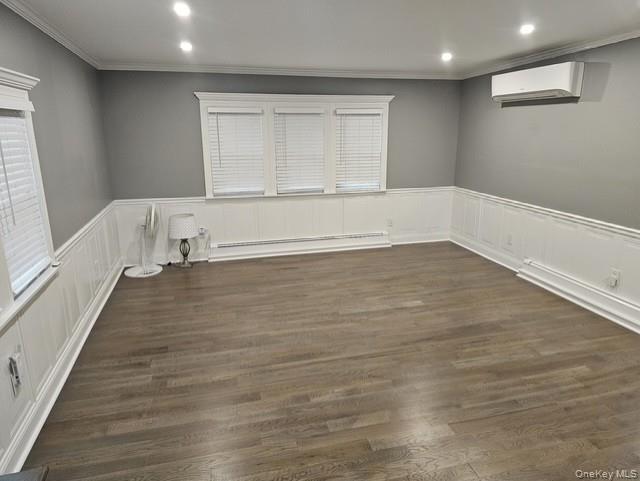 Foto del edificio - 645 Hawkins Blvd