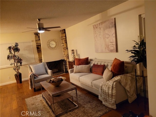 Foto del edificio - 208 W 37th St