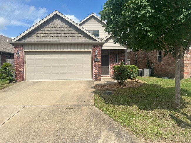 Photo - Available for Immediate Move-in! 3 Bedroom, 2 Bathroom, Two-Story Fayetteville Home