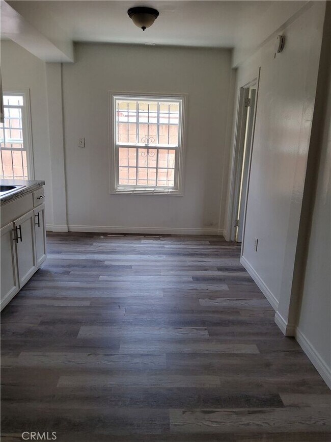 Foto del edificio - 1238 E 69th St