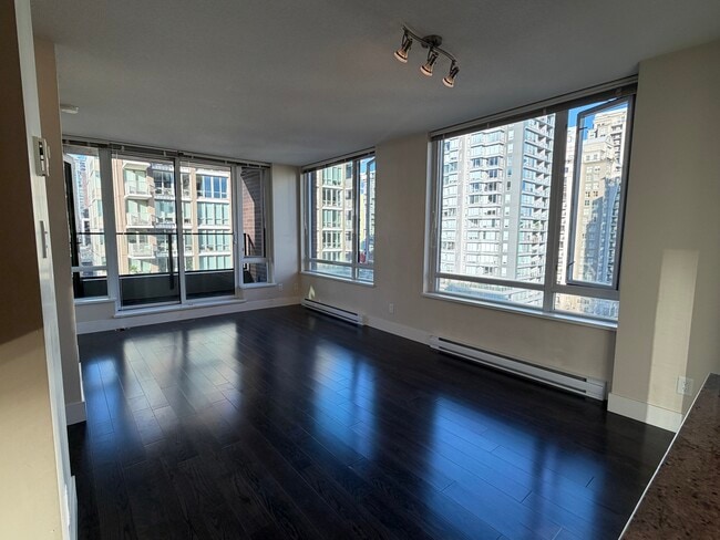 Photo du bâtiment - 1088 Richards St