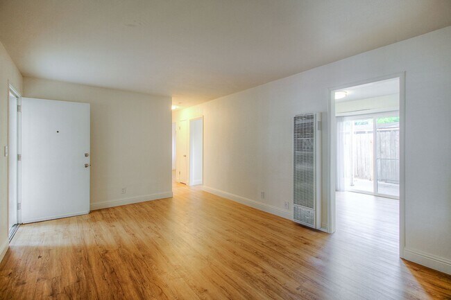 Foto del edificio - 801 W 9th St