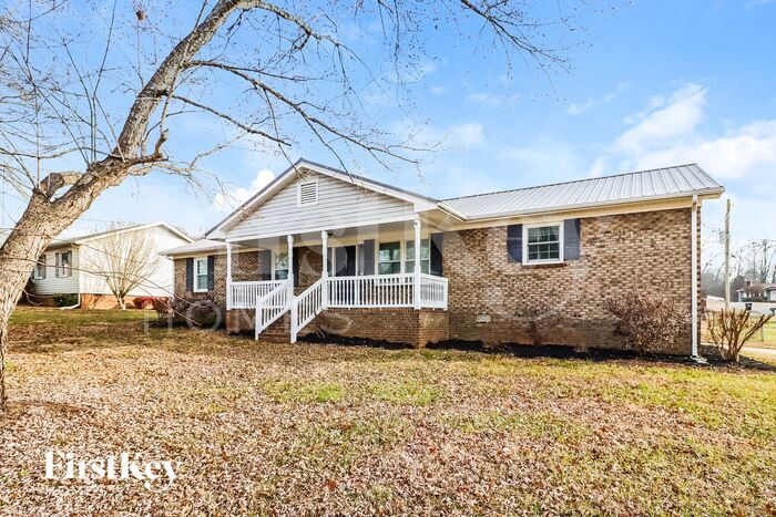 Foto principal - 4842 Greenwood Dr