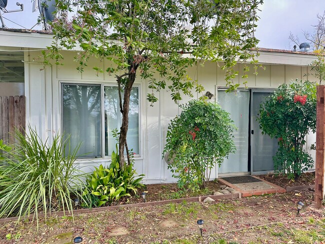 Foto del edificio - 6181 Wise Rd