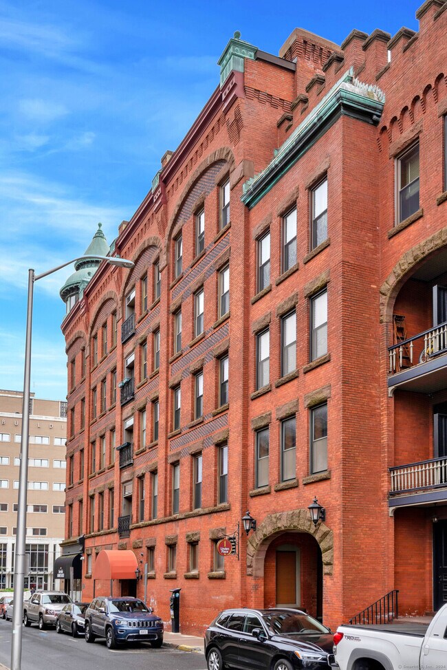 Foto del edificio - 1 Linden Pl
