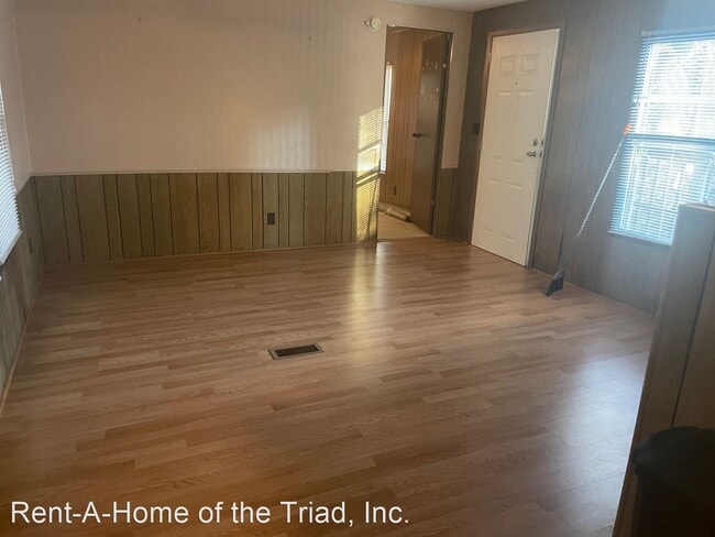 Building Photo - 2 br, 1.5 bath House - 824 A Hwy 150