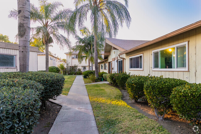 Foto del edificio - Regency Villas