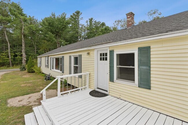 Foto del edificio - 84 Pine Hill Rd N