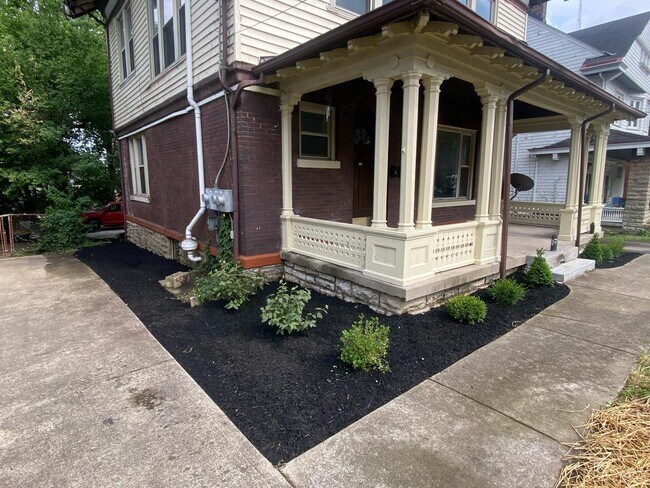 Foto del edificio - 2218 Highland Ave