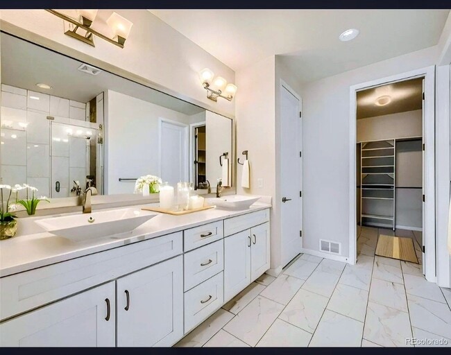 Foto del edificio - 5784 S Fultondale Ct