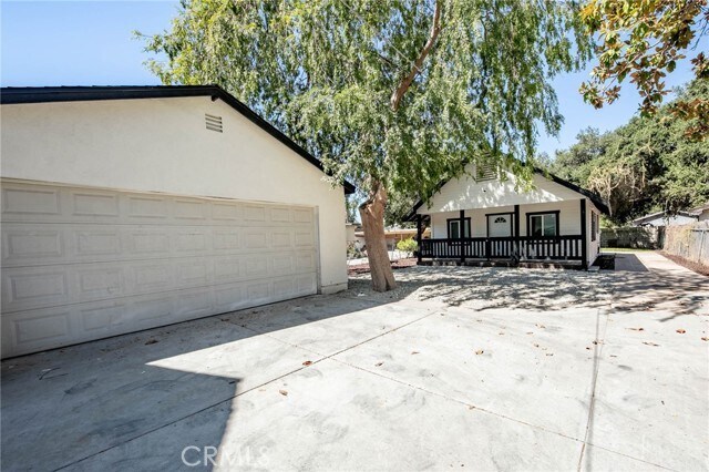 Foto del edificio - 1737 El Sereno Ave