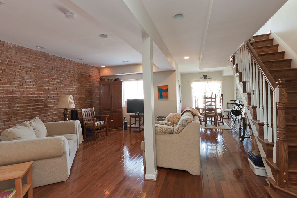 1st floor living room - 519 16th St SE