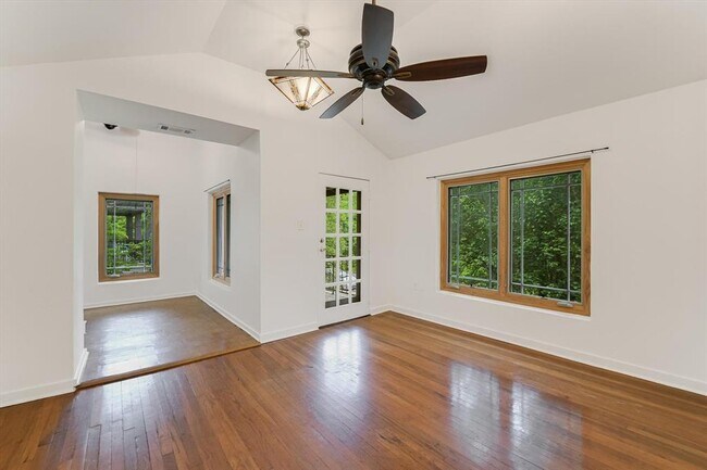 Foto del edificio - 4010 Maplewood Ave