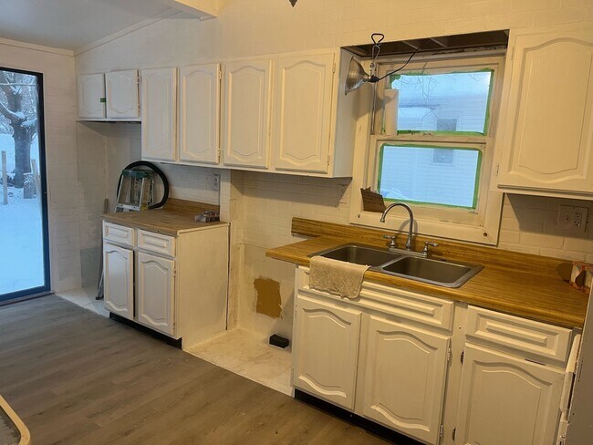 appliances to be provided - 321 Glen Rd