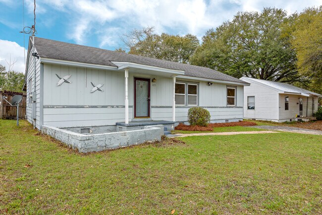 Foto del edificio - 223 Fair Ave