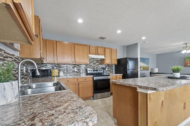 Building Photo - 2426 Bantry Ln