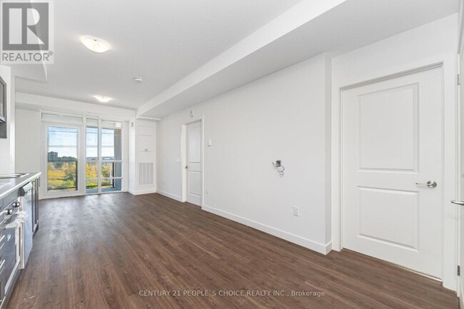 Building Photo - 461 Green Rd