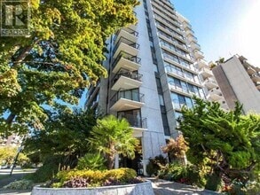 Building Photo - 1575-1575 Beach Ave