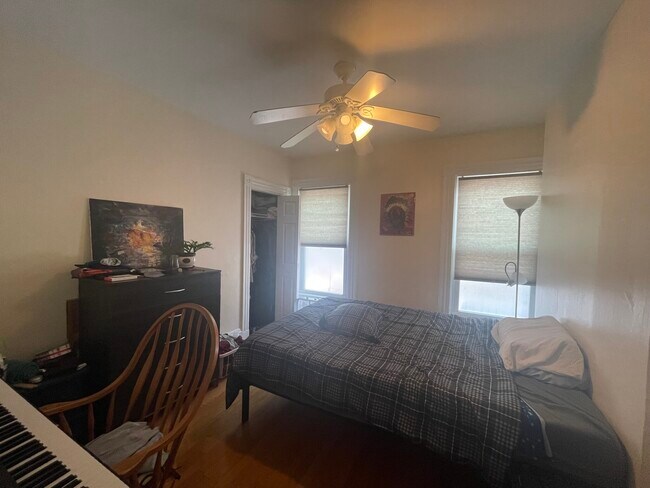 Foto del edificio - 85 Walden St