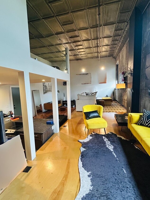 Foto del edificio - Spacious Loft
