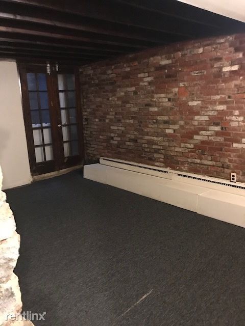 Building Photo - 1208 Spruce St