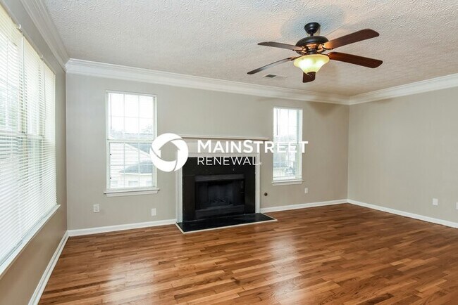 Foto del edificio - 4 Bedroom Pet-Friendly Home in Austell, GA...