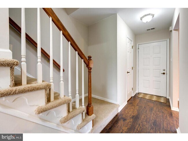 Foto del edificio - 125 Conway Ct