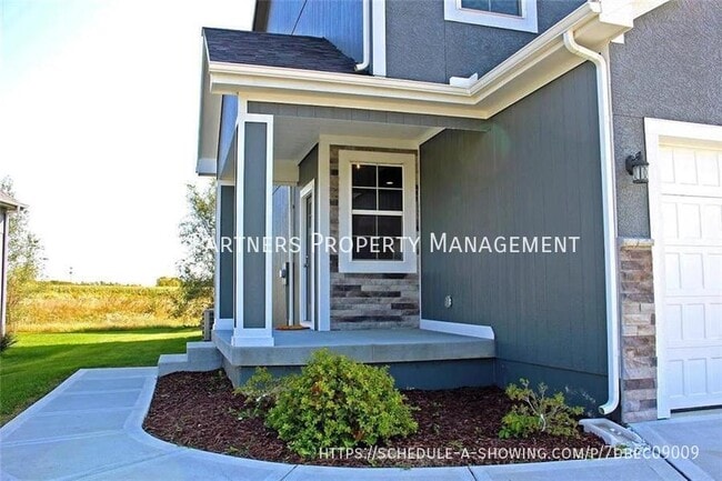 Building Photo - 16439 Blair-