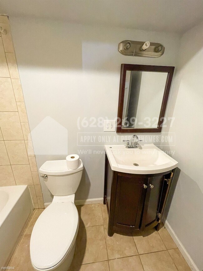 Building Photo - 6 br, 3.5 bath House - 2901 Argentina Place -
