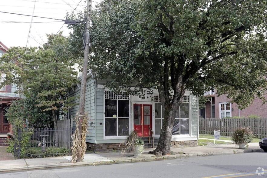 136 Main St, Flemington, NJ 08822 Apartments in Flemington, NJ