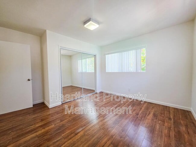 Building Photo - 859 Agate St