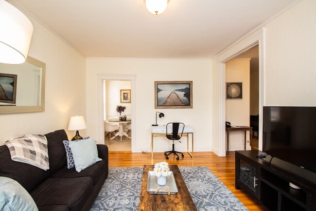 Building Photo - 1945 MA-30