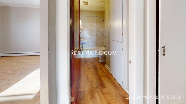 Foto del edificio - 5 Monument St