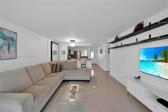 Building Photo - 2 bedroom in Sunny Isles Beach FL 33160